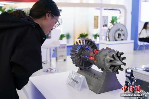 第七屆新博會啟幕，多彩貴州網報道全球4000多件創(chuàng)新產品與應用場景驚艷亮相